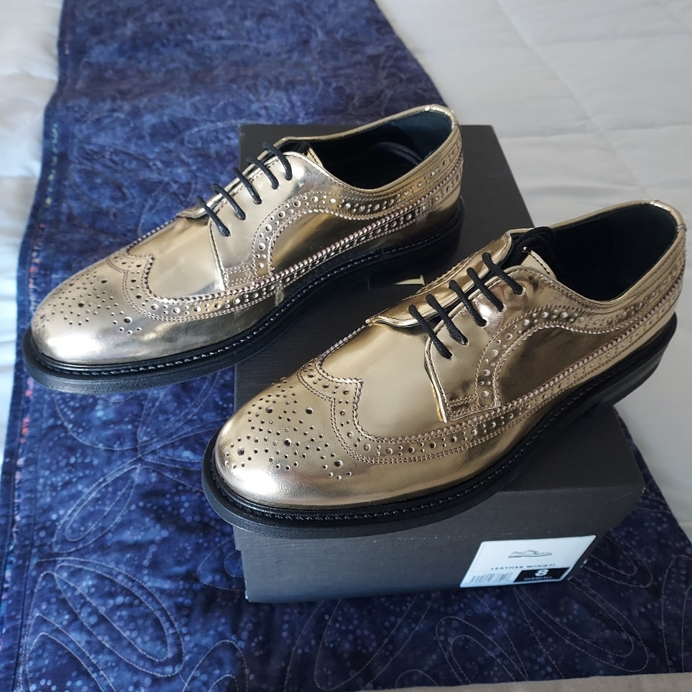 NIB Banana Republic gold leather oxfords,  size 8, made in Portugal - Picture 8 of 16